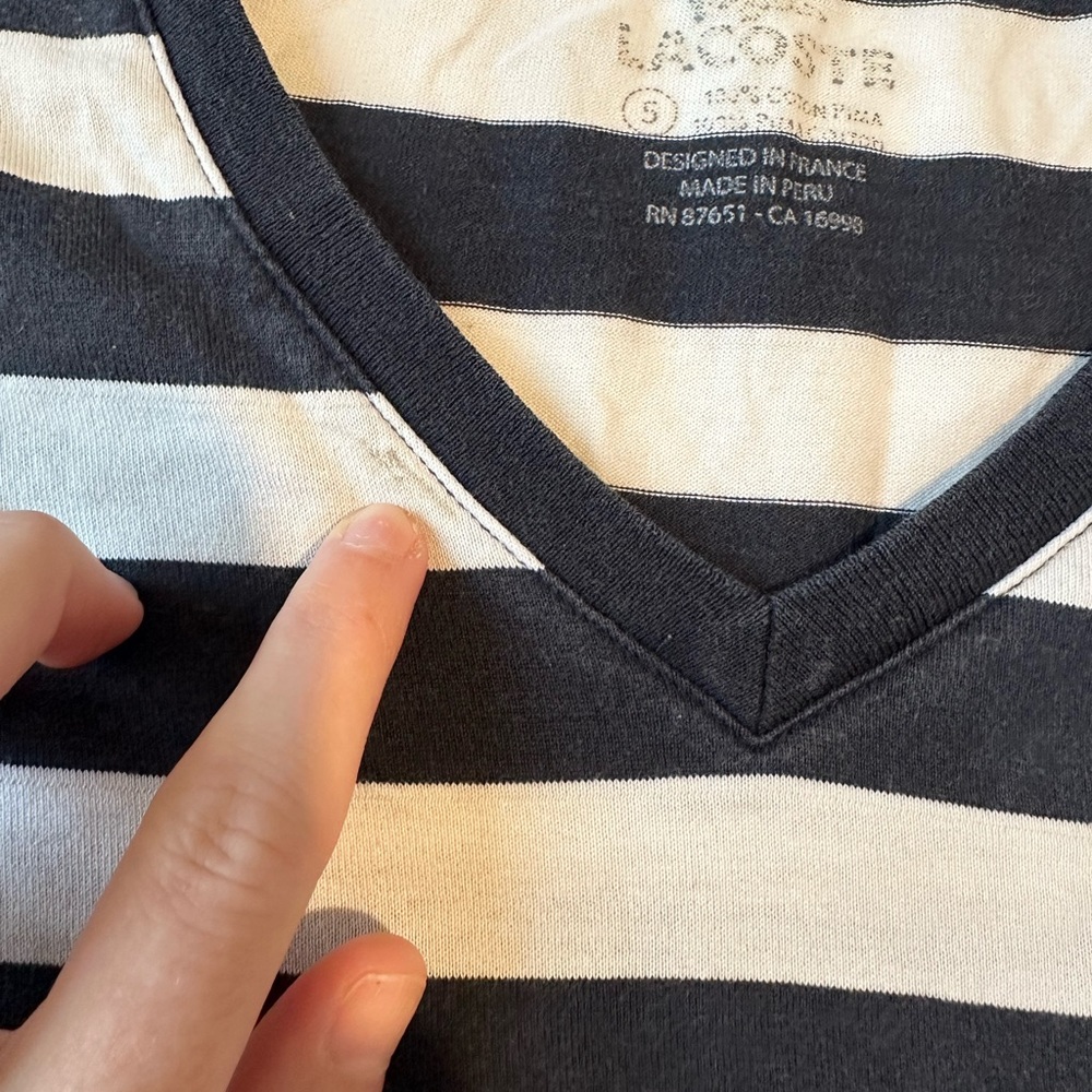 Men’s Lacoste, V-neck T-shirt - Picture 2 of 9
